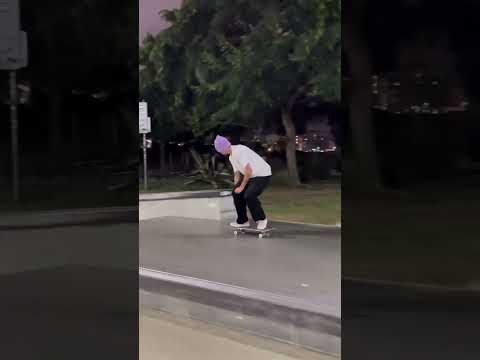 Skating blindfolded? 😂 Gustavo Ribeiro at Westchester Park