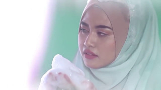 Iklan shampoo malaysia dengan memakai tudung !