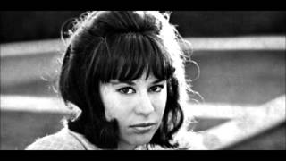 Watch Astrud Gilberto How Insensitive video