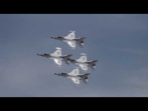2009 Creech AFB Air Show - USAF Thunderbirds