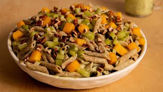 Pasta fría de apio y mango con aderezo de cilantro