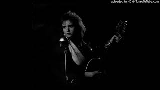 Watch Melissa Etheridge Juliet video