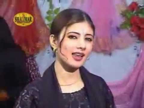 Adam Khana Charsi by Nazia Iqbal.flv