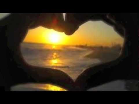 Ishq Sufiyana - The Dirty Picture (Lyrics & English Translation...