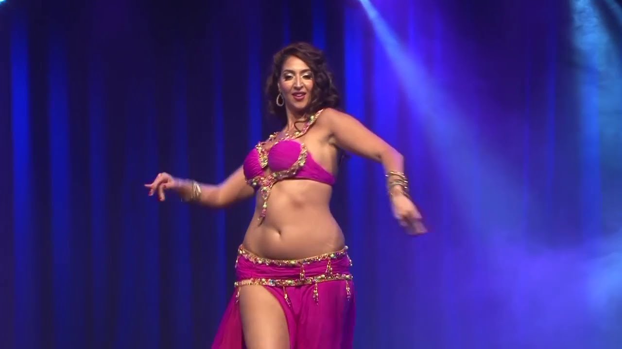 Erotic Indian MILF Dancing Queen