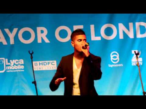 Diwali in London 2011 - Arjun-Kabhi Kabhi