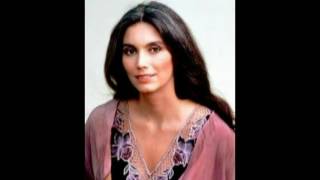 Watch Emmylou Harris Diamonds Are A Girls Best Friend video