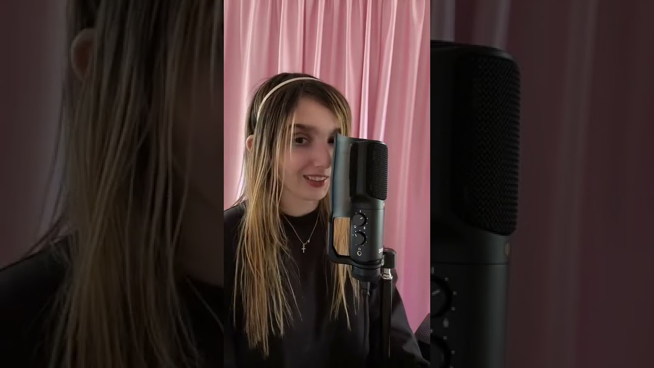 Singing LIVE