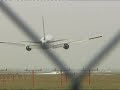 Boeing 767 lands safely despite landing gear failure