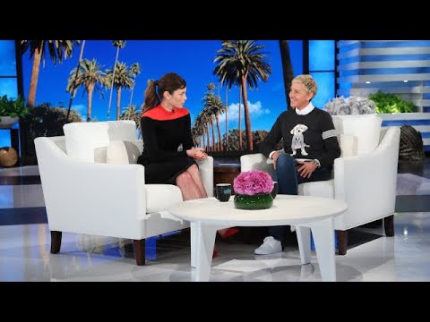 Jessica Biel Defers to Hubby Justin Timberlake in the Kitchen