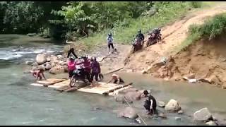 Kondisi jalan di Entikong Perbatasan