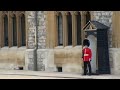 (HD)イギリス旅行記8 - ウィンザー城を歩くイギリス近衛兵