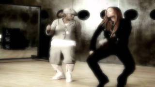 Watch Missy Elliott Play That Beat video