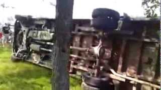 Видео Последствия аварии на остановке "Солнечная" Бр.Кашириных. Челябинск от Иван Жуков, Солнечная улица, Челябинск, Россия
