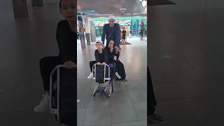 Lana Nordin & Keluarga Pergi Tunai Umrah