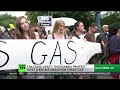 'Frack Off!': 1,000s protest shale gas drilling in UK, fear eco-disaster