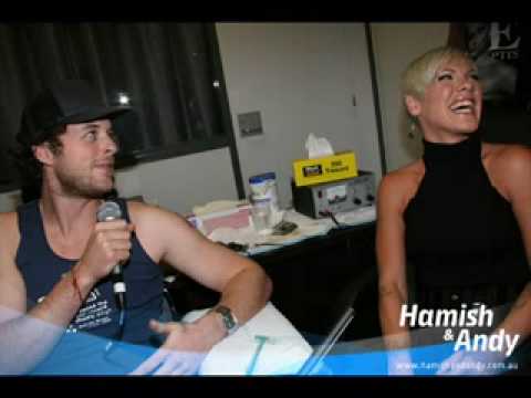 Hamish and Andy met with P!nk before her show to chat and P!nk gave Hamish a 