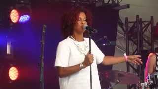 Watch Neneh Cherry Cynical video