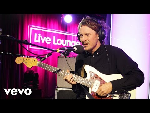 Скачать песню ben howard hideaway