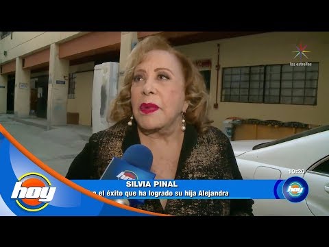Silvia Pinal defiende a Alejandra Guzmรกn | Hoy