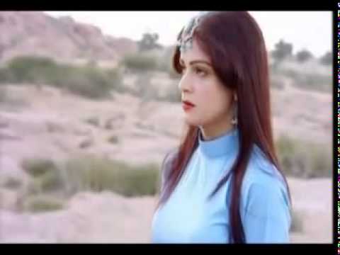 Sanam Abbasi & masoom chehra nigahen farebi