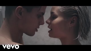Клип Nina Nesbitt - Chewing Gum