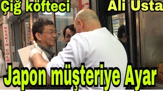 Manyak Çiğ köfteçi (Ali usta )Çinli müşteriyle Dalga Geçiyor (Lütfen Kanala abon