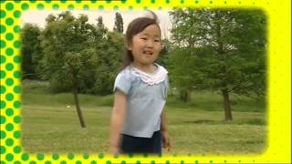 Watch Boogie Beebies Turning Around video