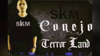 Watch Conejo Terror Land video
