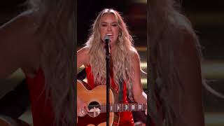 Lainey Wilson Performs “Hang Tight Honey” | 2024 Acm Awards