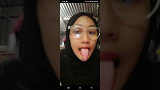 Jilbab Mantul Angkat Baju Tayang Bra Lidah Panjang