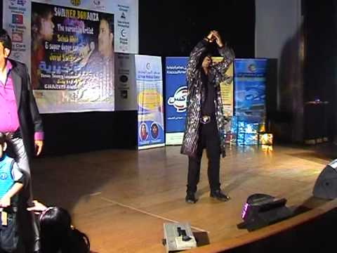 Apni tu jaise taise- Lawaris(Kishore kumar)by Bollywood Singer...