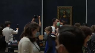 Mona Lisa vuelve al trabajo: reabre el Louvre