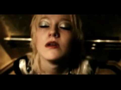 kristen stewart y dakota fanning. Kristen Stewart. Cherry Bomb, Dakota Fanning ft. Kristen Stewart. 2:22. Cherry Bomb (: The music video for the song from the soundtrack of The Runaways