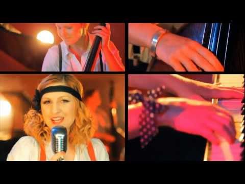 Mrs. Columbo - (re)make up - medley - official video Mrs. Columbo - (re)make up - medley - official video