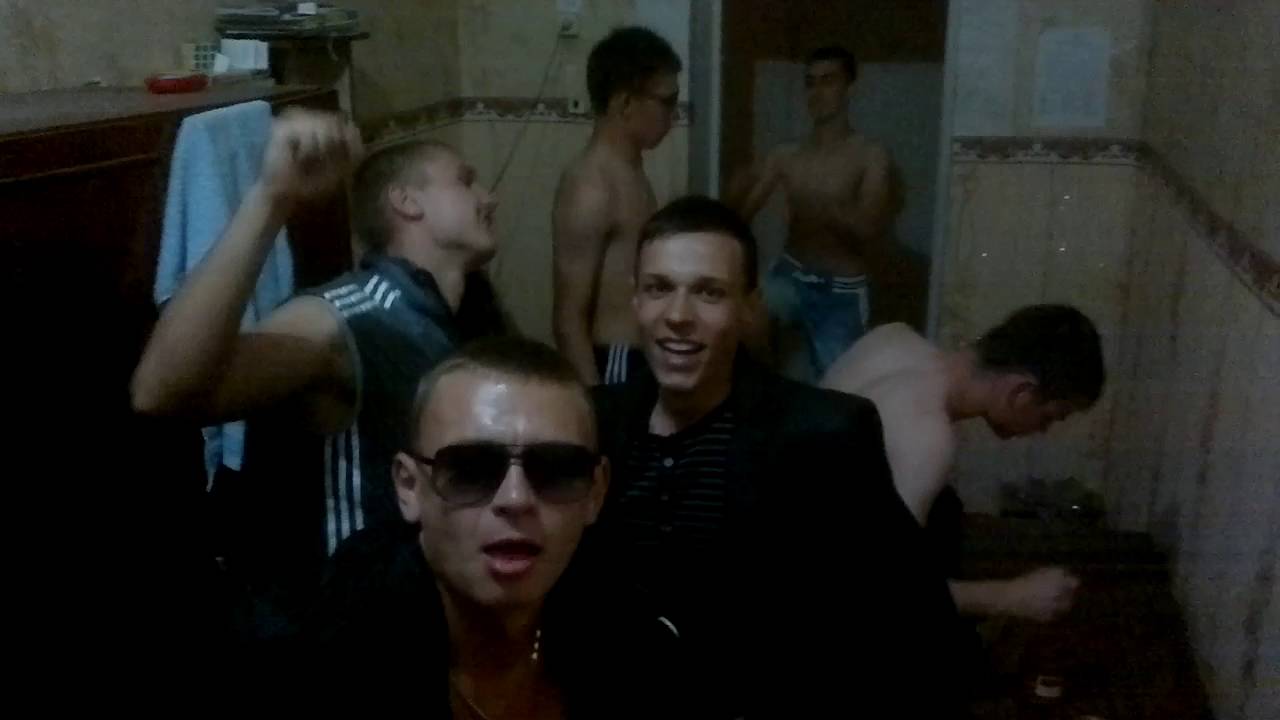 Ребята ебутся в общаге