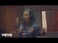 Видео Katy Perry Satin Cape