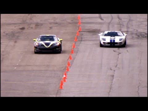 commercial of the ford gt played during superbowl