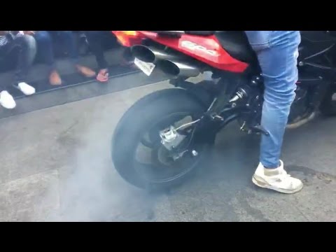 Superbikes Pune Amity College Udaan Fest Show Burnout Throttle Kings Superbikes Pune Amity College Udaan Fest Show Burnout Throttle Kings