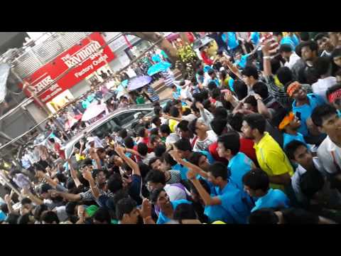 Chinchpoklicha Chintamani Aagman 2013 dancing on drumset
