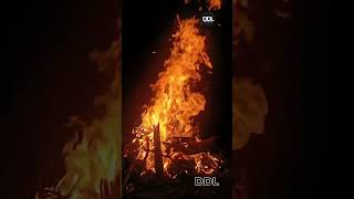 Ateş Hortumu Gökyüzüne Yükselen Alevler