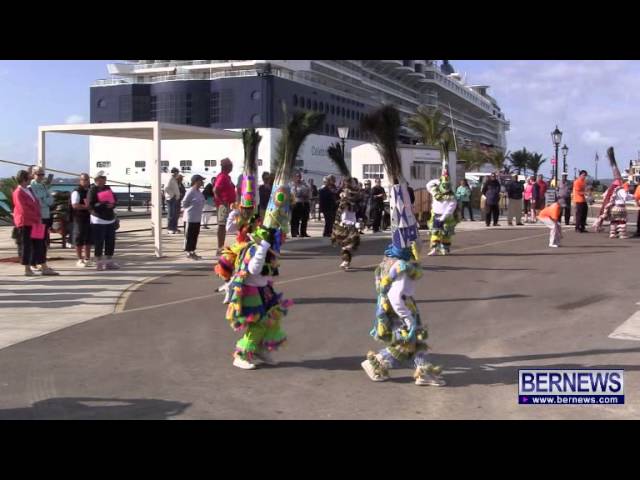 Warwick Gombeys At Norwegian Breakaway Arrival, May 15 2013