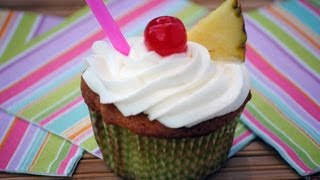 Receta Para Hacer Pastelitos De Piña Colada - Cómo Hacer Cupcakes de Piña Colada - Sweetysalado.com