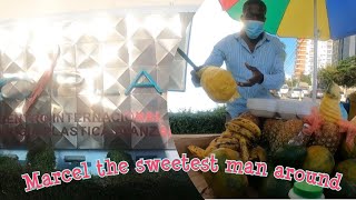 5ze4ueejULE Video Image