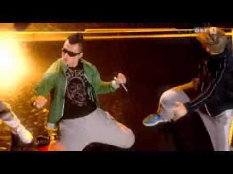 Pretty Fly (For A White Guy) Video