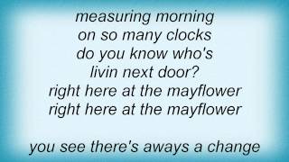 Watch Barry Manilow Do You Know Whos Livin Next Door video