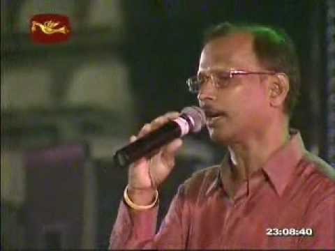 GEETH MADHURI MUSICAL SHOW 2010..... - Ek Phool Do Mali 1969...