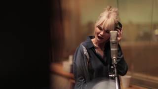 Watch Kristin Chenoweth I Get Along Without You Very Well video