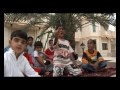 عادل يتوضأ