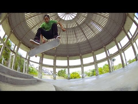 Shredding through the streets of Panama - Sweat and Destroy - Ep 3